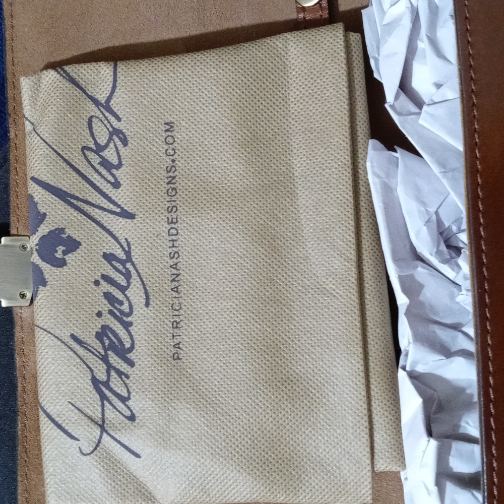 Lanza Cross body Organizer  with 6 credit card slot, polyester lining. - Picture 8 of 8